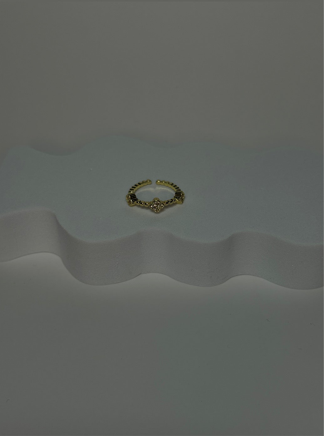 Van C Ring