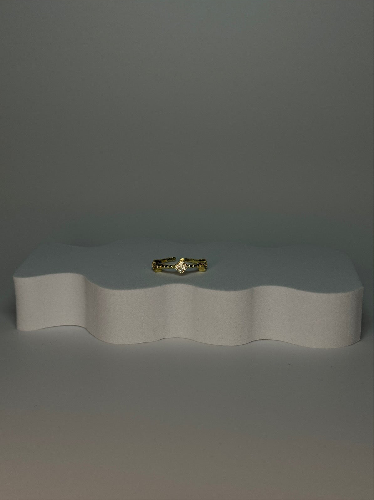 Van C Ring