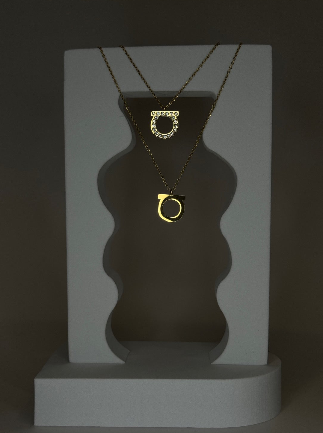 V Dupe Necklace
