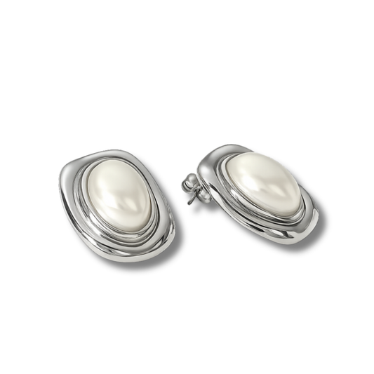 Pearl Earring